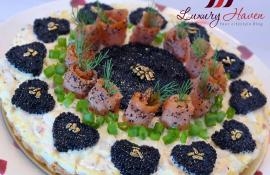 Kyakkyawan Salmon da Caviar Tart