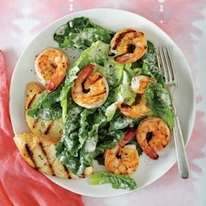 Saladi ya Shrimp Kaisari