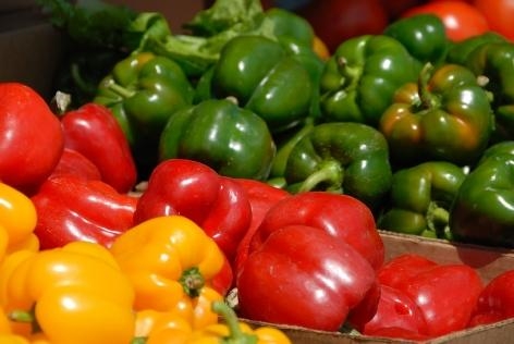 Lada Peppers sareng Sayuran Usum Panas