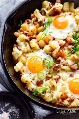 Bacon ແລະ Egg Hash