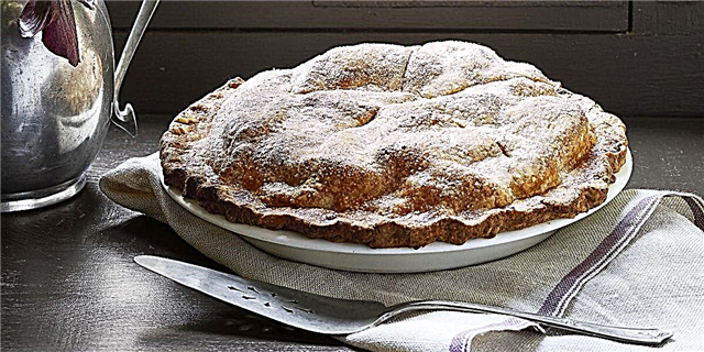 Nan-Fuller's Double-Crust Apple-Cheddar Pie