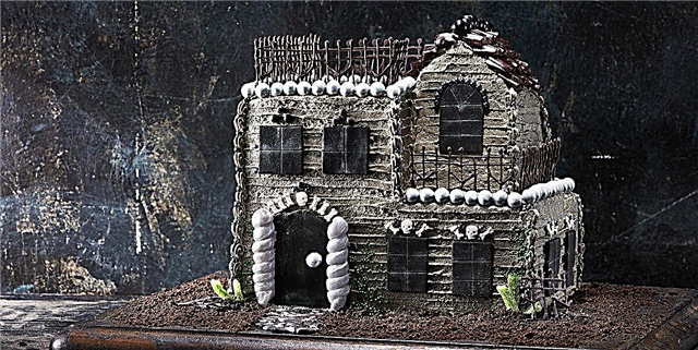 Cake Towering Haunted House