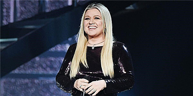 Kelly Clarkson Na-ekpughere Cyst na Mmebi Ovary Ya N'oge ngosipụta Live Live 'Voice'