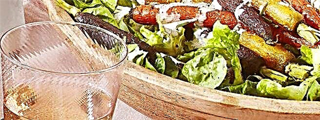 Green Salad Avèk Kawòt griye ak krèm estragòn pansman