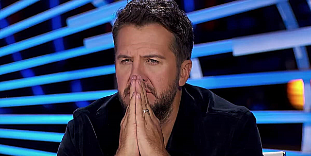 Féach ar an Éisteacht Mhothúchánach ‘American Idol’ a Thug Luke Bryan go Deora