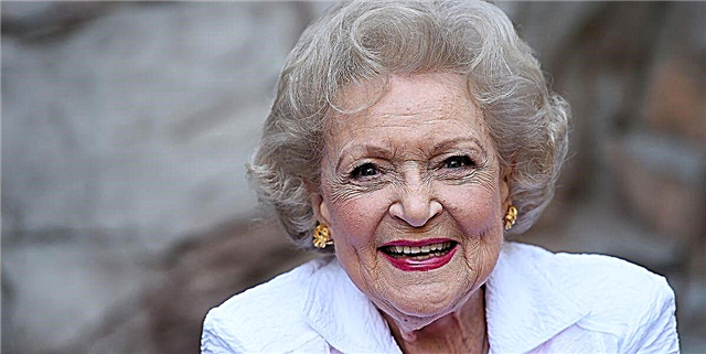 Betty White het pas 97 geword en letterlik vier almal
