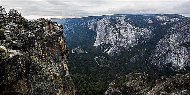 Lánúin Phósta a fuair bás tar éis titim 800 troigh i bPáirc Náisiúnta Yosemite