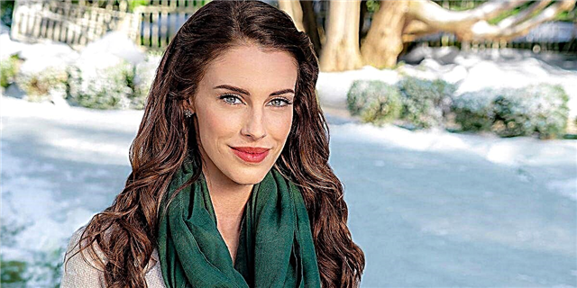 Jessica Lowndes kî ye? All About Star of Hallmark's 'Christmas at Pemberley Manor'