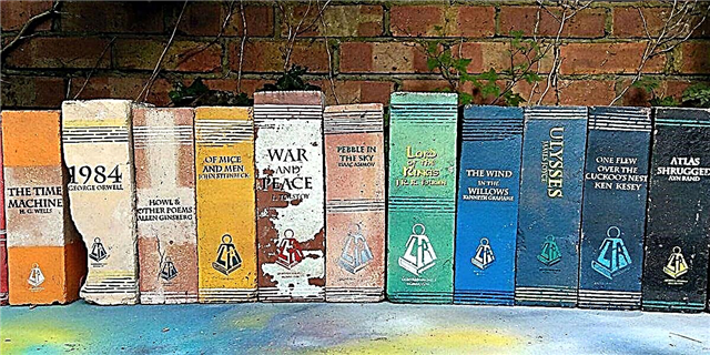 Crvi iz knjiga voljet će ove prekrasne „romane“ izrađene od vintage opeka
