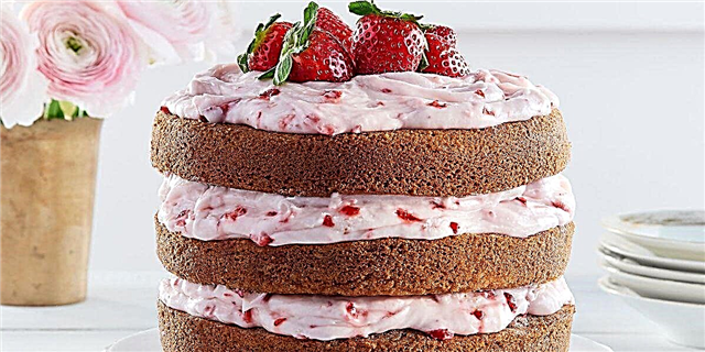 Strawberry Limeade cake na may Strawberry Cream Keso Frosting