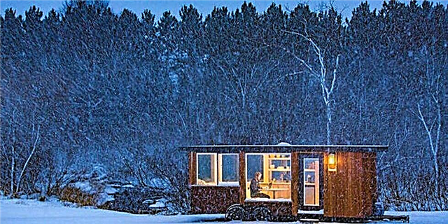 Hierdie klein huis is die perfekte plek om na die sneeuval te kyk