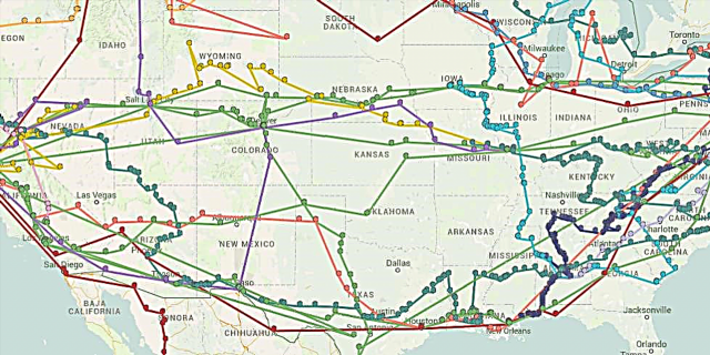 Lesi Sakhiwo Sama-Clever Map esihamba phambili nge-Iconic Road Trips ku-American Literature