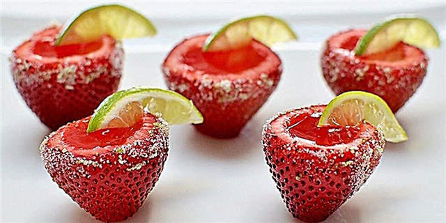 Ovaj trik sa jagodama revolucionirat će vašu sljedeću ljetnu zabavu