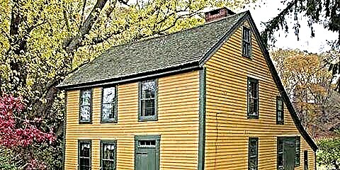 8 Beeld-perfekte New England-koloniale te koop
