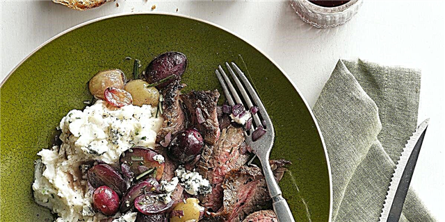 Herb-Garlic Crusted Flank Steak na may Pan-Roasted Grape