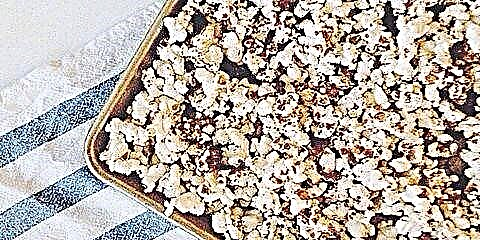 Sulayi Kini nga Resipe: Matam-is ug Salty Stovetop Popcorn