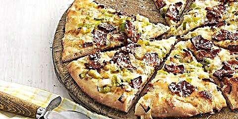 پیتزا Caramelized-Leek و بیکن