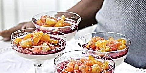 Buttermilk Custard with Navel Oranges in Rooiwynstroop