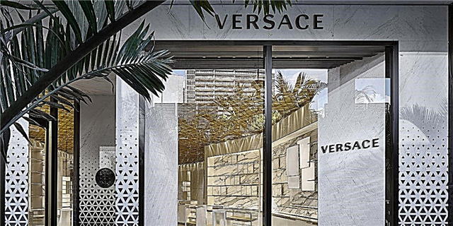 Versace ဖလော်ရီဒါရှိ LEED Gold Boutique ကိုဖွင့်လှစ်သည်