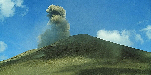 Tsopano Mutha Kuwona Volcano Yogwira (Yocheperako Kutentha) Chifukwa cha Google Street View