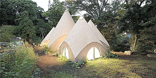 Ang Japanese Forest Home Ay Cuter kaysa sa Anumang Hobbit House