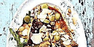 ISautéed Porcini enamagilebhisi, ama-almonds neChicory Recipe