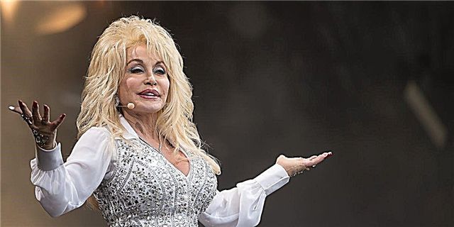 Ekzistas peticio petanta al Tenesiaj Oficistoj anstataŭigi Konfederaciajn Monumentojn kun Dolly Parton-Statuoj
