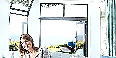 A actriz Christa Miller Tranquil Malibu Bedroom