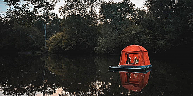 Kjo tendë lundruese ju lejon të shkoni në kamping me ujë