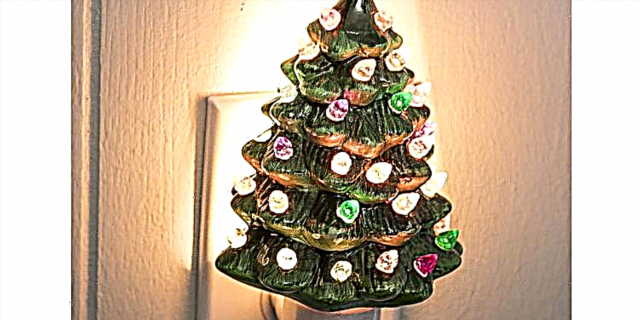 Ноќните светла на керамичкото новогодишно дрво ќе го направат вашиот дом сјај светло од катче до катче