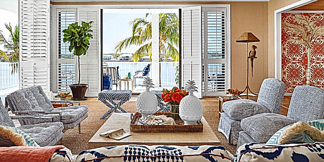 John Fondas përzihet modelet në një mënyrë të çmendur marramendëse në këtë Condo Beach Palm