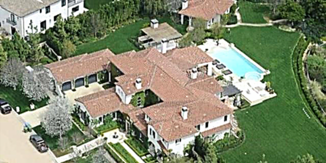 Khloé Kardashian vende a súa mansión en Calabasas por 19 millóns de dólares
