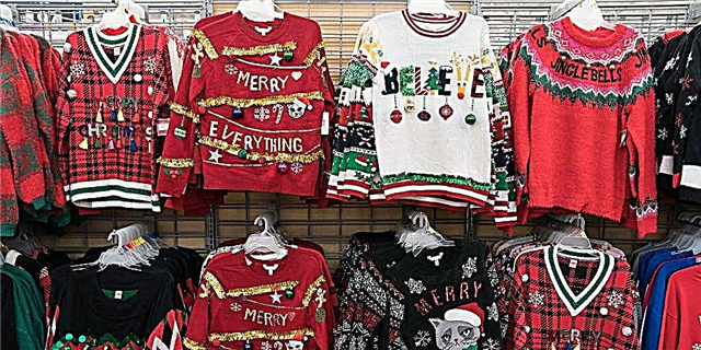 Walmart барои Sweater Мавлуди Santa Santa Doing Cocaine узр мепурсад