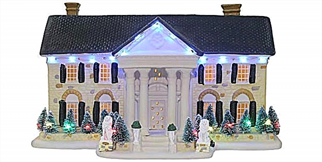 Էլվիս երկրպագուներին անհրաժեշտ է Սուրբ Ծննդյան Սուրբ Ծննդյան այս կրկնօրինակը Graceland- ում