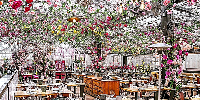 Этот нью-йоркский ресторан на крыше покрыт цветами и готов к Instagram