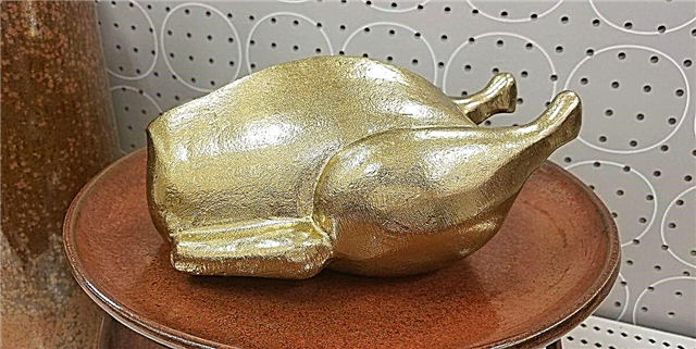 Dakle ... Target prodaje ukrasne zlatne purane za Dan zahvalnosti