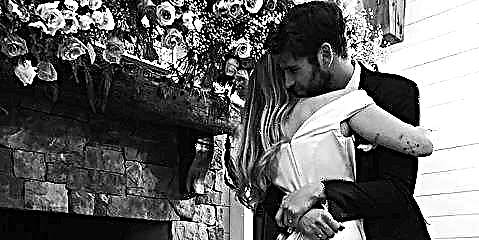 مایلی سایرس و لیام همسورث عروسی خود را پس از از دست دادن خانه مالیبو به آتش سوزی منتقل کردند