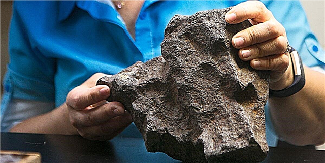 E Rock benotzt Als Doorstop huet sech erausgestallt als e Meteorit Potential Wäert $ 100.000