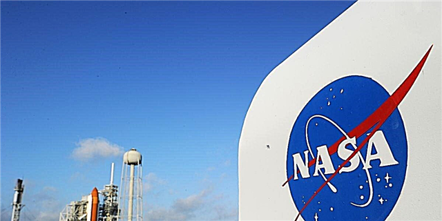 Новый сайт НАСА позволяет вам практически исследовать космос, сделай сам слизь и провести время с астронавтом