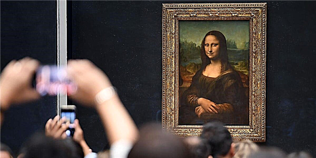 Ang isang kritikal na New York Times ay nagmungkahi sa Mona Lisa na Kunin